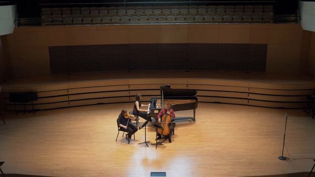 Steven Gerber - Three Folksong Transformations for Violin, Cello and Piano смотреть онлайн