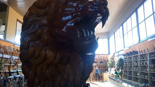 Парк ТАЙГАН В Крыму. Скульптура ЦАРЬ-ЛЕВ. смотреть онлайн