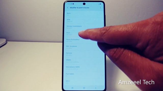 Comment dépanner un téléphone Samsung Galaxy / Android qui ne se connecte pas au réseau смотреть онлайн