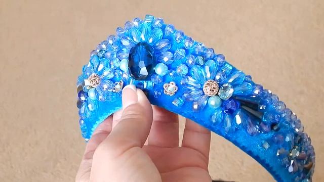 Вечерний бирюзово-голубой кокошник "Морская волна" смотреть онлайн