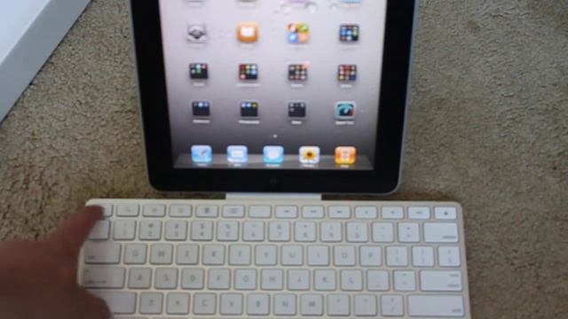 iPad Keyboard Dock Review смотреть онлайн