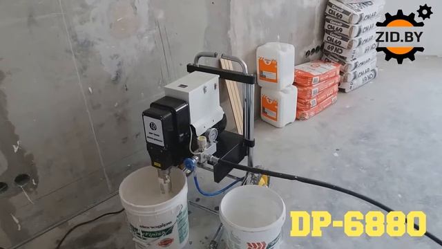 Маляры плачут! У них забрал работу окрасочный аппарат для нанесения шпатлевки DP-6880!!! смотреть онлайн