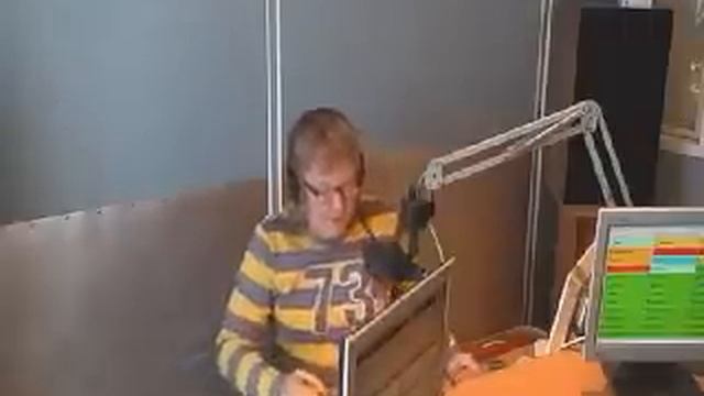 Стиллавин подаёт сигнал.