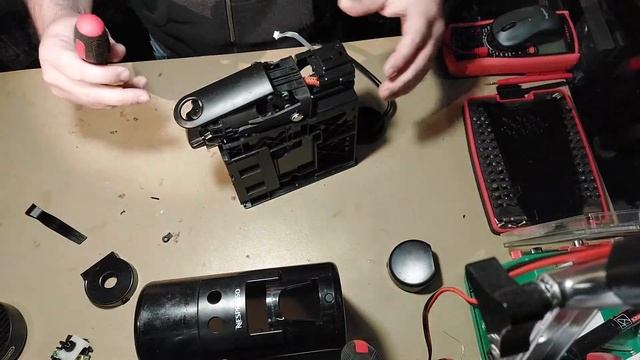 Nespresso Essenza MINI - Stuck lever repair смотреть онлайн
