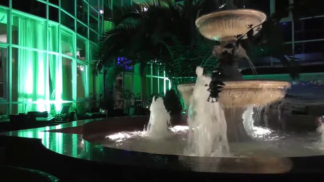 Адлер. Бархатный сезон в разгаре, сезон для купания и загорания смотреть онлайн