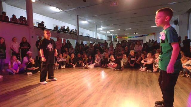 FINAL HIP-HOP BEG. 7-10 ЛЕТ | ДАРИНА VS ГРИШАНЯ | TOP KIDS 3 смотреть онлайн
