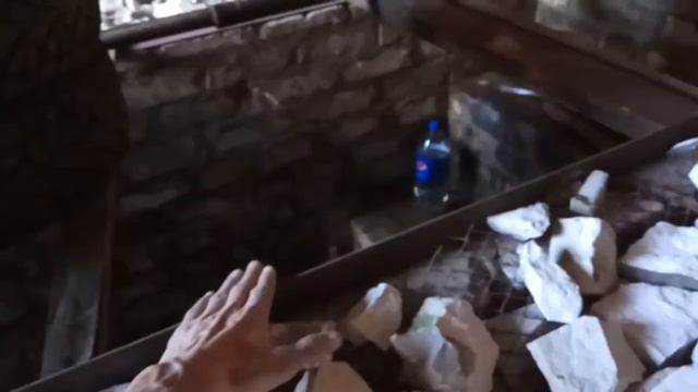 ВЫКЛАДЫВАЮ СМОТРОВУЮ ЯМУ И ЗАЛИВАЮ ПОЛ В ГАРАЖЕ смотреть онлайн