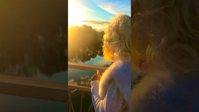 Полюбуйтесь вместе со мной!!! #lenaleto #elenazhelankina #спб #брянск #мск #осень #река #десна смотреть онлайн