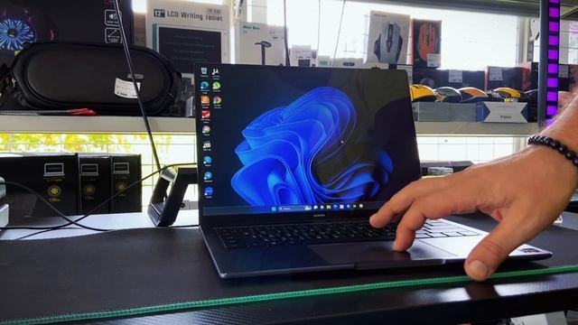 Обзор на ноутбук Huawei Matebook 14 2K IPS. смотреть онлайн