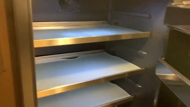 1995 Prevost CC Refrigerator Install смотреть онлайн