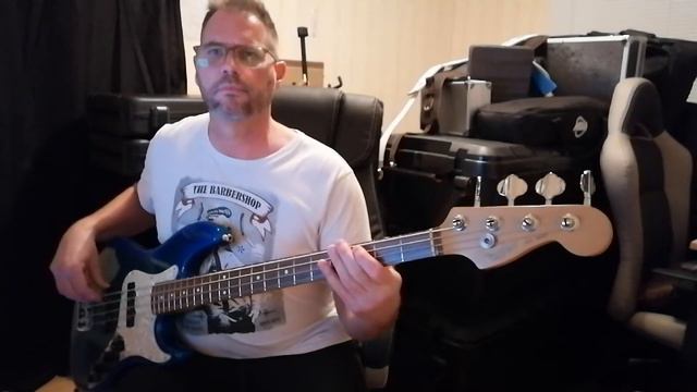 Cover Bass Rapper's Delights Sugarhill Gang with Fender JB 98 MiA смотреть онлайн