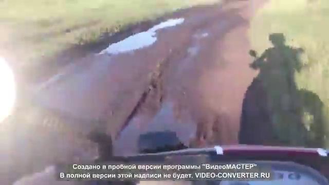 Девки навернулись с мопеда смотреть онлайн