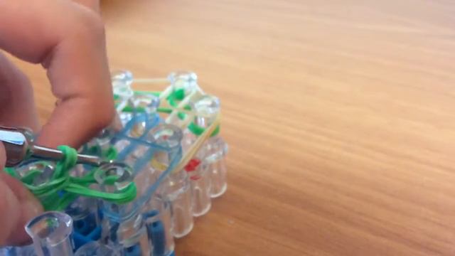 Пасхальные яйца из резинок смотреть онлайн