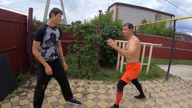 ПРОСТАЯ Уличная ТАКТИКА драки.Не обманешь не проживёшь .Самый прикладной вид борьбы,укрепи силу дух смотреть онлайн