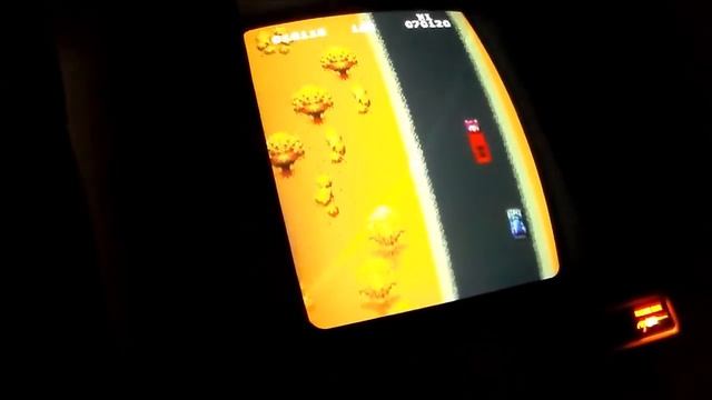 Watch a Pro teach us how to play our 1983 Spy Hunter Arcade Game! смотреть онлайн
