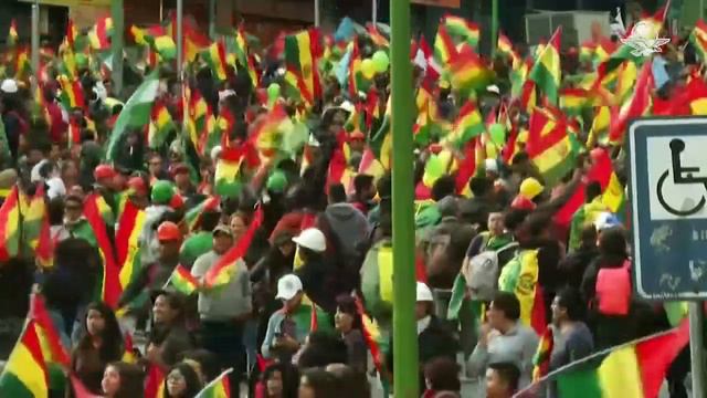 Evo Morales renuncia a la presidencia de Bolivia смотреть онлайн