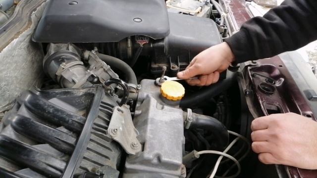 Крышка двигателя ваз 2114 8кл. смотреть онлайн