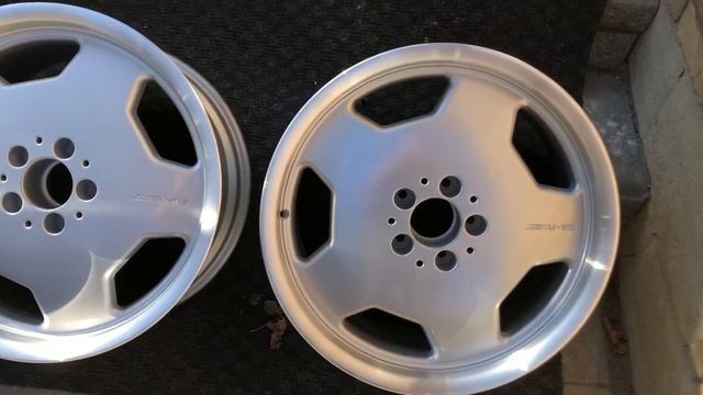 2000 R129 Walk-around with 18" OEM Monoblock rims смотреть онлайн