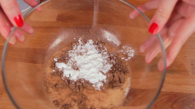 ЗЕМЛЯ С ЧЕРВЯКАМИ | Десерт на Хэллоуин смотреть онлайн
