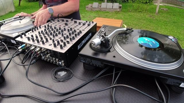 DJ Mix Deep House Vinyl Session - Breathe 294 (mixed by SteveK) смотреть онлайн