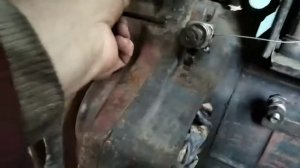 Т 25 ремонт. Переделка тяги декомпресора на тросик подсоса от ваз 2106.