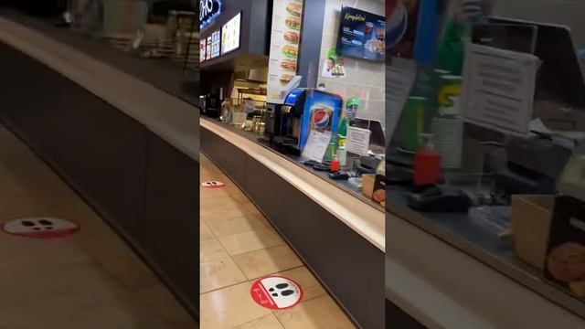 Где люди? Вильнюс в марте смотреть онлайн