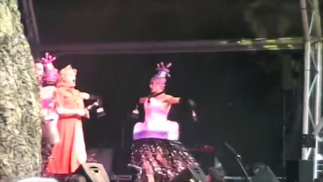 Priscilla Queen Of The Desert - West End Live 2010 смотреть онлайн