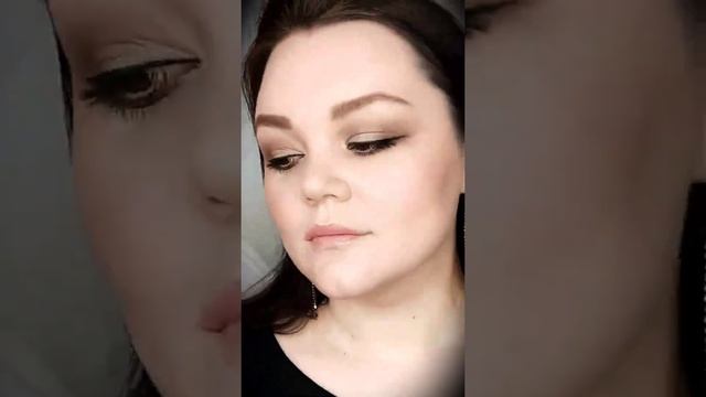 МАКИЯЖ ГЛАЗ С ТЕНЯМИ ДЛЯ БРОВЕЙ ??? #divage #makeup #marinatohtueva смотреть онлайн