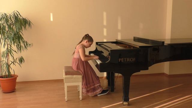 ДШИ №55 г. Новокузнецк, Сабирова Ксения, 9 лет смотреть онлайн