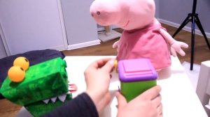 Как сделать крокодила дий - Реальная Жизнь Свинки Пиги №44