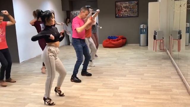 Бачата футворк [Luis Miguel del Amargue - Luisa Maria] смотреть онлайн