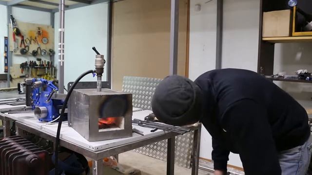 Газовый кузнечный горн ГОРЫНЫЧ смотреть онлайн