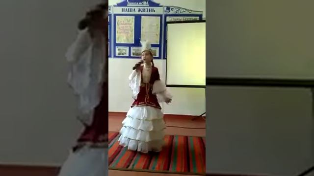 Риана Омск 17апреля 2021 в школе 104