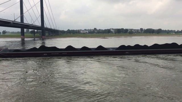 Судоходство на Рейне смотреть онлайн