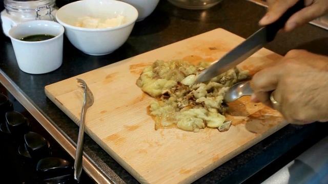 Спагетти с баклажанами, мягким сыром и соусом песто. Готовим по итальянски. смотреть онлайн