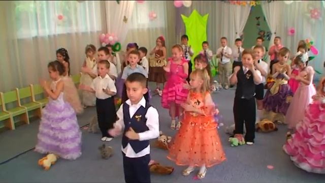 прощальный танец с игрушками. Мартынова Людмила смотреть онлайн