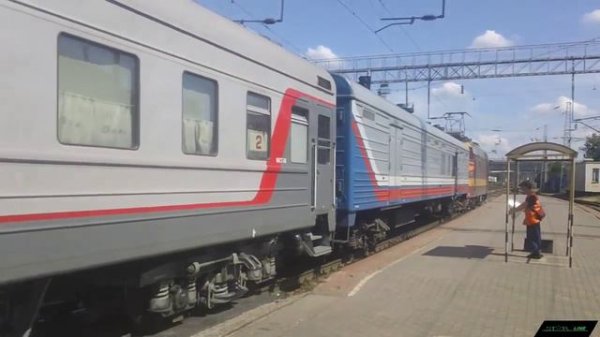 ЧС4Т-323 с поездом Новосибирск - Адлер