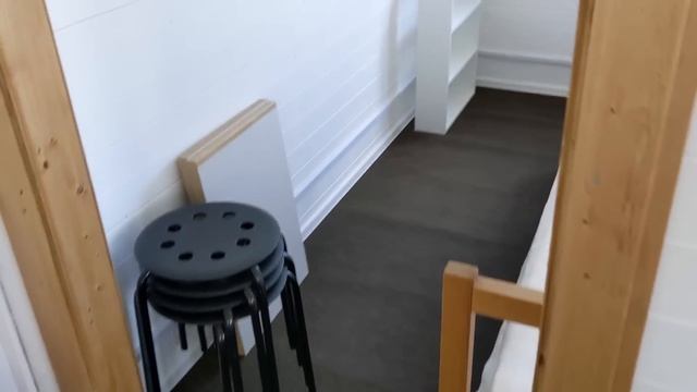 # 79. Привезли в дачный домик вешалку, полку, зеркала, столешницу. Country life from scratch. 2022 смотреть онлайн