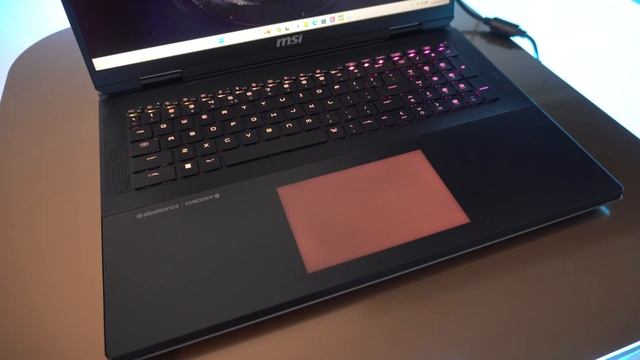MSI Titan 18 HX - Desktop Replacement im kompakten Notebookgehäuse смотреть онлайн
