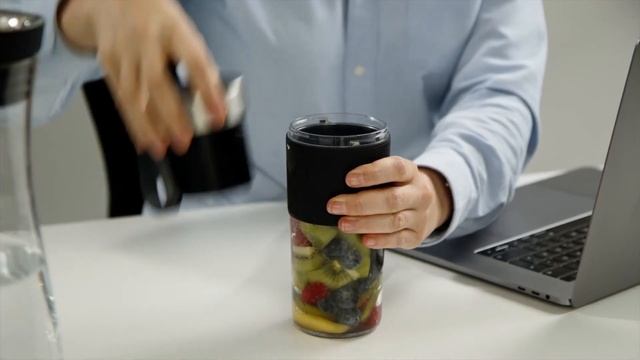 WMF KITCHENminis® Mix on the Go смотреть онлайн