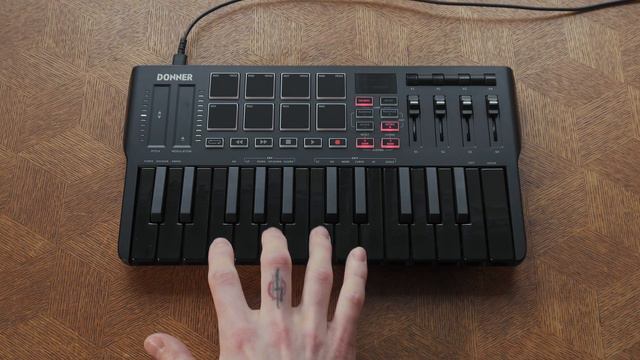 Kavinsky - Nightcall (Synth Cover Donner DMK25 Pro) смотреть онлайн