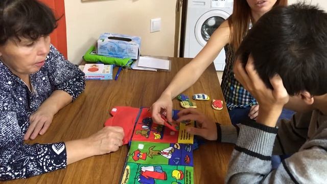 Занятия логопеда-дефектолога со взрослым аутистом смотреть онлайн