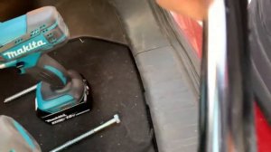 Заворачивание и откручивание колесных гаек ударными шуруповертами