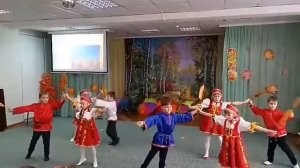 Танец *Россия* в детском саду