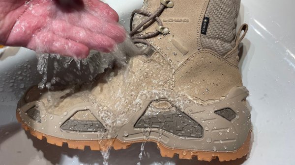ТЕСТ БОТИНОК LOWA ПОД ВОДОЙ