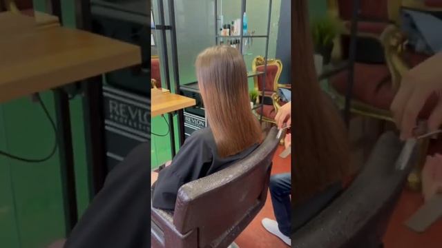 Создаём новую форму стрижки и цвет волос ? для Катерины☀️ смотреть онлайн