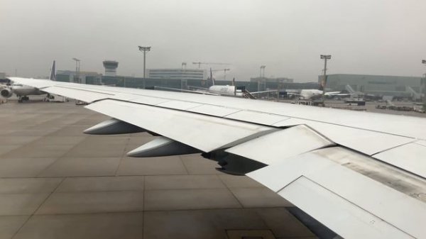 Lufthansa Boeing 747-8 foggy takeoff from Frankfurt I 4K