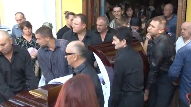 Înmormântarea Fostului Polițist Ion Stratulat, împușcat De Șoltoianu în Centrul Chișinăului