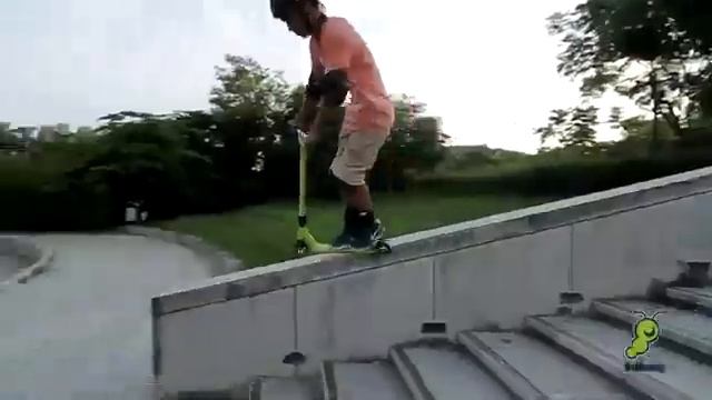 Трюковой самокат JD Bug MS208C PRO смотреть онлайн