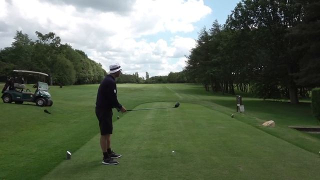 NO WAY Dan gavins SHOULD DO THAT ON A GOLF COURSE смотреть онлайн